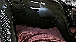 Giant Strap-on Destroys Gigi's Cunt