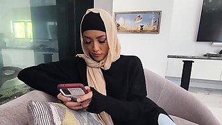 Hijab hotties team up to pleasure that white dick