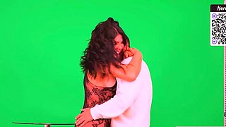 Busty Latina with a ginormous bootie gets lucky during her