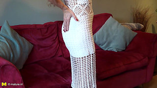 Skinny Mature Woman Josie Posie Loves to Finger Her Hairy Pussy on Camera