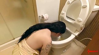 Toilet Goddess Submits To Anal Swirlies,pissing, And Cum Eating