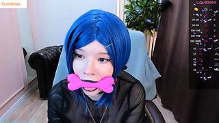 Big boobed Memphis Monroe masturbates in stocking