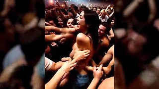 I got fucked by an alien girl at a concert