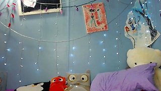 Big boob brunette masturbates on webcam
