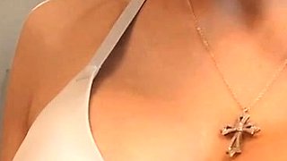 Love Chat Big Boobs Brunette Masturbating For Cam