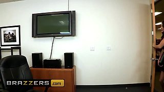 (Chanel Preston, Lexi Swallow, Jordan Ash) - screw work ethic - brazzers