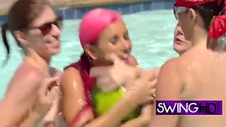 Gorgeous friends pleasing each other: Licking, Big Tits  Reality Porn