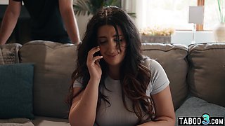 Arab mom has to nail to keep her secret