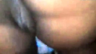 Vista voyeur da bunda grande sem calcinha da brasileira por