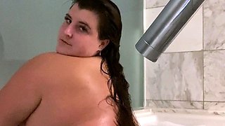 Love Chat Big Boobs Brunette Masturbating For Cam