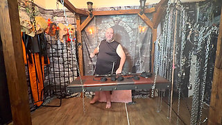 Lanista Bear and Domina Satana bondage lesson