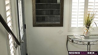 Tempting Aiden Ashley and Lily Larimar - blowjob dirt - Moms Teach Sex