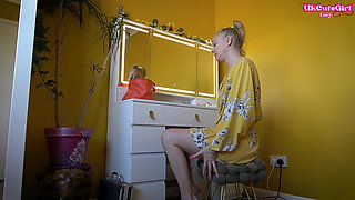 Your Mate’s MILF Catches You Watching: Lick My Pussy While You Jerk