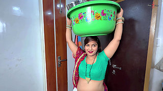 Desi Village Bhabhi Cheated on Her Husband. She Fucked by Her Boss in Hindi Audio