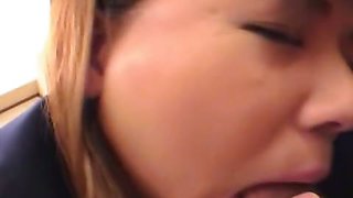 Hottest hairy pussy teen masturbation!