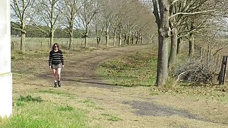 Mature Amateur Blonde Strips Nude on Country Road - Outdoor MILF Ass Flash