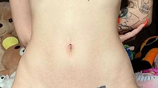 Solo girls masturbate until orgasm for