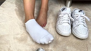 Amateur blondie solo anal masturbation
