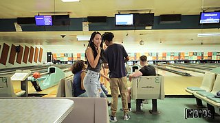 Victor Ray’s Bowling Alley Madness in Wild Heat