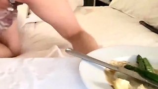 Watch this sexy fetish hoe anally toy and fist in solo