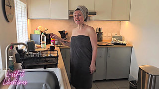 Creampie My Hairy Mature Stepmom. Cheating MILFs Are Irresistible