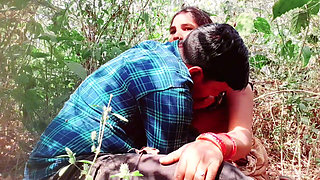 Seeing Indian Bhabhi Alone in the Forest, Bhabhi's Stepbrother-in-law Made Sex with Her
