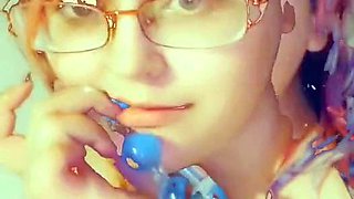 Close up MILF masturbation