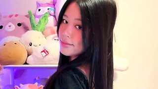 Big boobs milf masturbates with her dildo