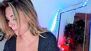 Webcam milf with breast milk live hardcore masturbate