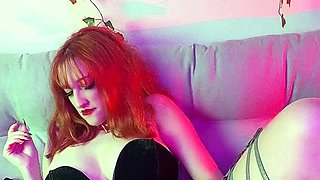 Amateur wild chick solo masturbation