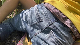 The Sister-in-law of the Village Made a Love for Her Brother-in-law and Enjoyed Romance in the Fields