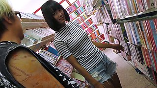Amateur Thai MILF picked up for a ride