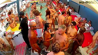 glamourous french swingers club 024
