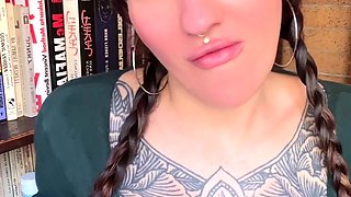 Brunette Solo Webcam Masturbation