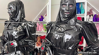 Black Mamba Dressing up