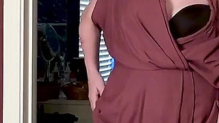 Cute MILF Brie Bently From the Usa Gets Her Nipples Hard and Rubs Her Clit Lying on the Floor