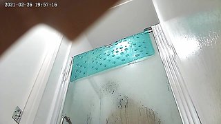 Real amateur Japanese wife in shower