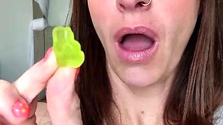 Giantess Kimmy and Friends - Sasha Swallows Your Problems