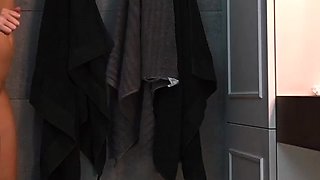 Alice Ross heads super-naughty in a bathroom three way